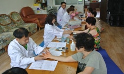 서울시 수지사랑 수지침 봉사단, 철원읍 두루미평화마을 방문