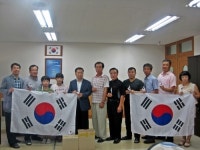 대전 유성구 구즉동 방위협의회, 구즉초교에 나라사랑 태극기 전달