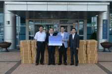 (주)국제식품, 부산 동구청에 한우곰국 전달