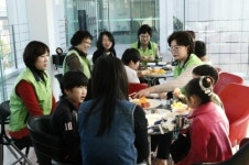 원곡본동 주민자치위원회 관내저소득층 학생들을 위해 공부방운영