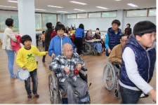 철원 용정초교, ‘겸손의 집’요양원(방문 공연) 및 봉사활동 전개