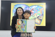 “파란하늘과 깨끗한바다, 환경어린이가 그려요”