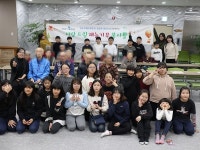노인요양시설서 “사랑 드림” 재능기부