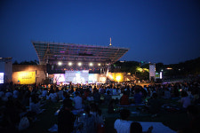 DIMF, 4만여 시민과 함께한 최고의 뮤지컬 개막