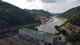 [기고] 에너지전환 현장을 찾아서 에너지내일로 1일차 - 충주댐, 청풍호 태양광발전소