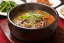 예산 소머리국밥 2·7장 열리는 날에만 먹을 수 있어도 그 인기는 식을줄 몰라...든든한 한 끼 식사로 딱