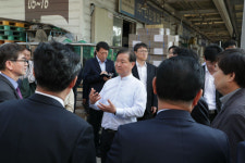 서울시의회, 강서농산물도매시장 현장 방문