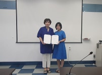 (주)이유에프에스 영신여자고등학교점 | 경산시 ㈜영신에프엔에스 물품기부