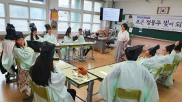 문충초, 동네방네 예술프로젝트 진행