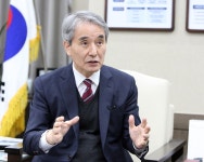 [기획특집] 허재영 국가물관리위원회 위원장 특별대담 “물은 모두에게 필요, 유역별 생명공동체 회복해야”