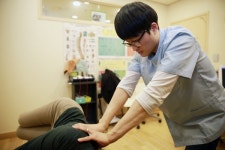 차 사고 잦은 봄 환절기, 가벼운 접촉사고도 교통사고 후유증 남아 주의해야