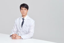 오후만 되면 나른한 봄, 졸음운전 교통사고 주의해야...한의원 치료가 도움