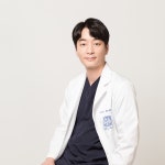 인비절라인 퍼스트 치아교정, 치과 선택 시 의료진의 역량과 자격 유무 확인해야