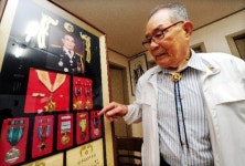 영웅의 말년은 전쟁보다 참혹했다