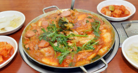 [맛집데이트] 동두천 유정 부대찌개