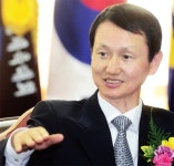 [취임 인터뷰] 김병운 수원지법원장 "국민과 소통하며 사람중심 재판… 신뢰받는 법원 만들겠다"