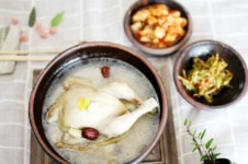 [류현미의 우리음식 맛보기]누룽지 영계백숙