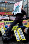 패스트푸드점 배달영업 중단하라