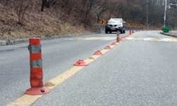 차마 눈뜨고 못 볼 애물단지 시선유도봉