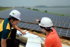 완공 앞둔 화성 태양광 발전소