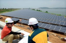 완공 앞둔 화성 태양광 발전소