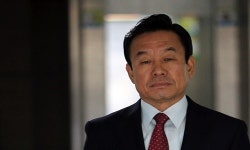 박인용 장관후보자, 소득신고 누락 논란에 위장전입..청와대 지켜보겠다