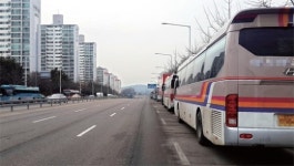 기흥구청 대로변, 전세버스 전세 놓았나