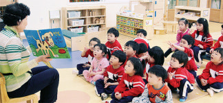 아이들의 눈망울 초롱초롱… 동화 속으로 쏙