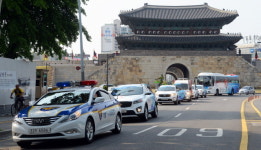 광주 하계U대회 성화 수원 도착