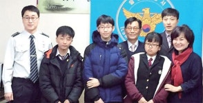 일산署·청소년육성회 일산지구회, 5명에 장학금
