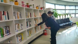 안산상록경찰서 민원인 지루함 달래려 민원실 도서관 운영