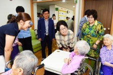 한국폴리텍 인천캠퍼스, 유관기관과 송암노인요양원 방문 봉사활동 가져