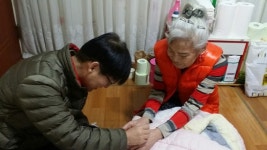 동두천 경희이담한의원, 홀몸어르신 침술봉사