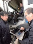 서해안고속道 화성휴게소 가보니 속도제한 풀고 쌩쌩… 화물車 도로위 ‘시한폭탄’