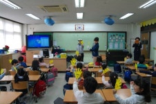 의왕경찰서, 신학기 초등학교 신입생 대상 ‘엄마손캠페인’