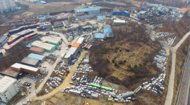 [독자 제보] 접경지역 관리 사각…폐차 야적 ‘나몰라라’