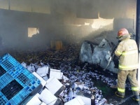 [경기포토] 남양주 음료수 보관창고 화재 발생