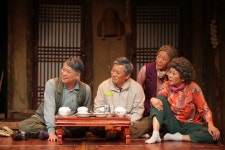 수원문화재단 오는 14~15 일 수원SK아트리움 소공연장에서 연극 ‘둥지’ 공연