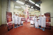 용인축협 권병주씨 한우 ‘경기도 최고 고급육’ 선정