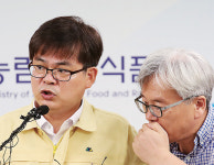 [국내 ‘살충제 계란’ 파문] “물량 다 풀렸을텐데… 정부 늑장대응에 분노”