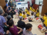 동두천시 중앙동 천사랑어린이집…경노당 찾아  재롱잔치