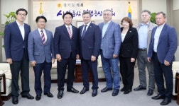 김호겸 부의장, 13일 러시아 스베르들롭스크주 노동단체 접견