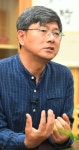 마을의 살아있는 역사, 나무 이야기 들어보실래요?… ‘이천의 노거수’ 발간 기획한 이동준