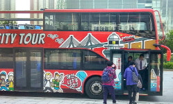 인천시티투어 버스 ‘텅텅’… 관광객 ‘가뭄에 콩나듯’