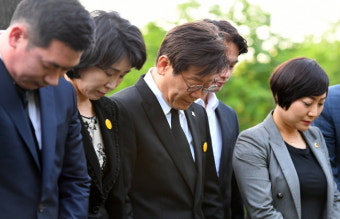 민주당 이재명 경기도지사 예비후보 ‘노무현 대통령 서거 9주기 수원시민추모제’ 참석