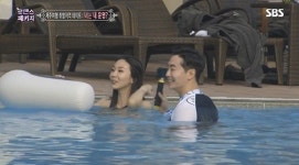 로맨스 패키지 107호♥101호, 시선강탈 수영장 첫 데이트