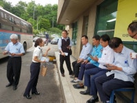 군포경찰서, 오는 19일 시행 앞둔 ‘지정차선제 간소화’ 홍보