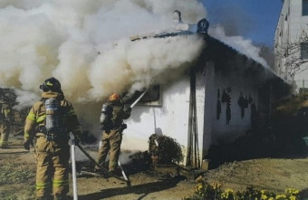 이천의 한 주택서 화재… 80대 노부부 사망