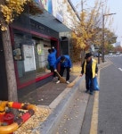 파주 교하동 실버경찰대 버스정류장 청결활동 실시