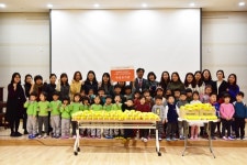 부천 옥길유치원, 월드비전에 후원금 전달… 어려운 이웃 도와요